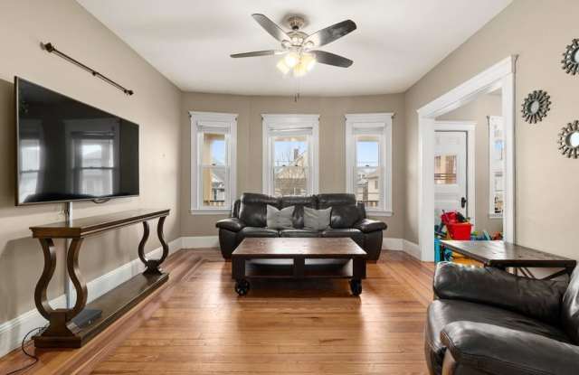 14 Bowdoin St - 14 Bowdoin Street, Medford, MA 02155