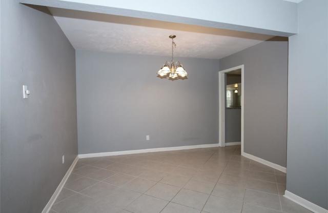 3323 Glen Spring Drive Gallery 4