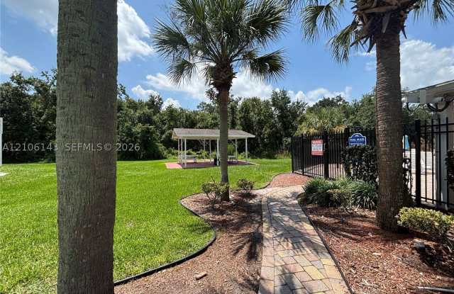 2474 Sweetwater Club Circle Gallery 2