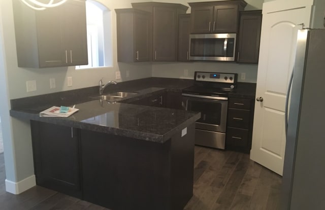 221 W. Ridge Road Q9 - 221 West Ridge Road, Saratoga Springs, UT 84045