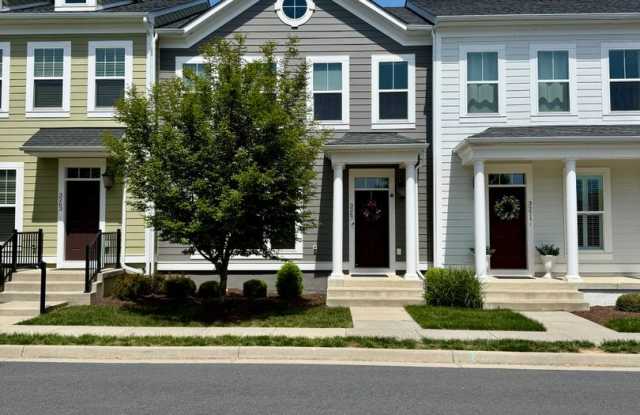 Townhouse for Rent in Preston Lake photos photos
