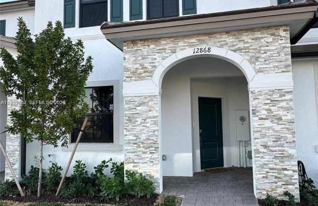 12868 SW 232nd Ter photos photos
