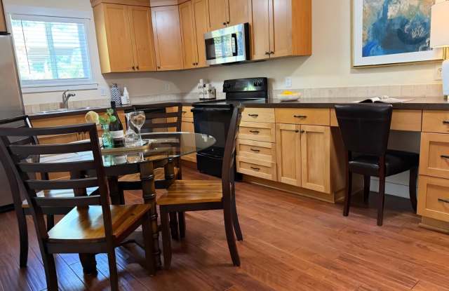 2840 Newton Place Gallery 2