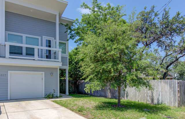 Super Cute South Austin 3/2.5 Condo, built in 2016! photos photos