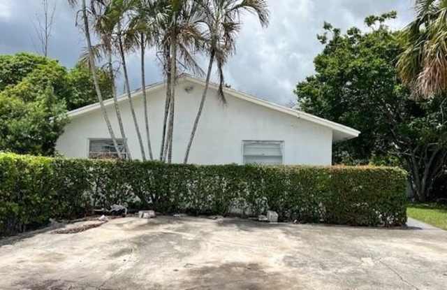 3425 Grace Avenue photos photos