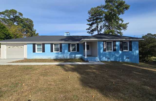 7132 Ashwood Circle ~ Summerhill - 7132 Ashwood Circle, Fayetteville, NC 28303