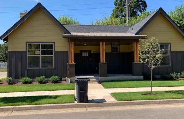 Deluxe House near Autzen! photos photos