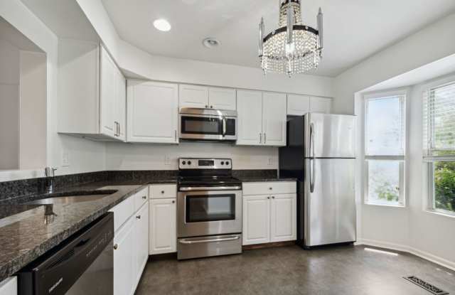 Really Cool, Spacious 3br Townhome with Deck  Outdoor Patio Space! Ready in September photos photos