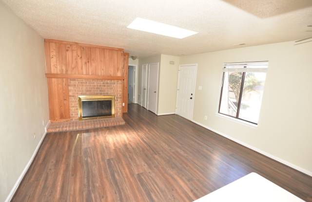 Condo Living by the Coast Gallery 4