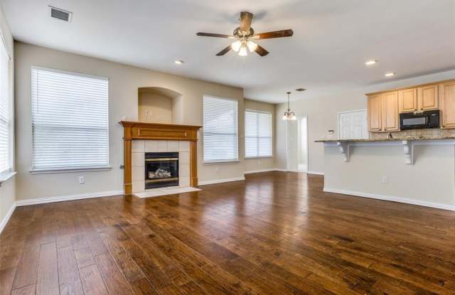 415 Rainforest Court Gallery 4