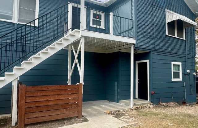 2944 Hemphill photos photos 2944 Hemphill photos photos