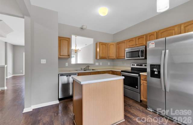 940 Tiger Lane Gallery 4