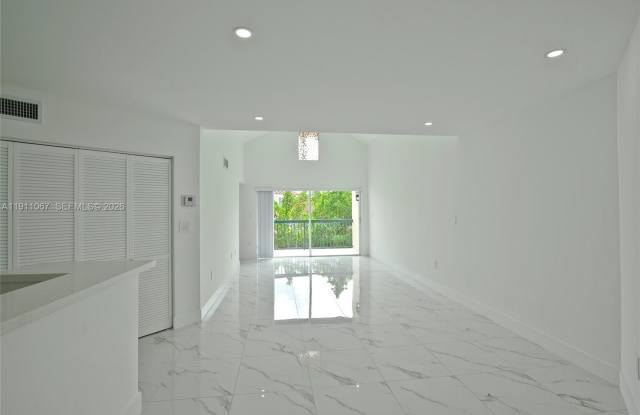 6284 NW 186th St photos photos