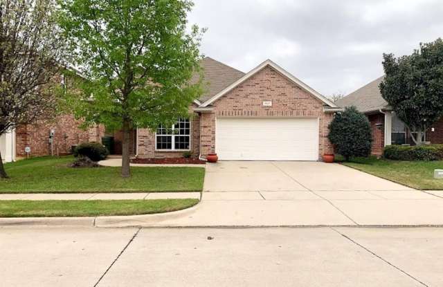 1027 Loblolly Pine Drive - 1027 Loblolly Pine Drive, Arlington, TX 76012