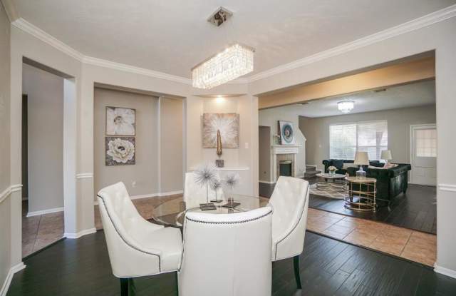19207 Springerton Circle Gallery 2