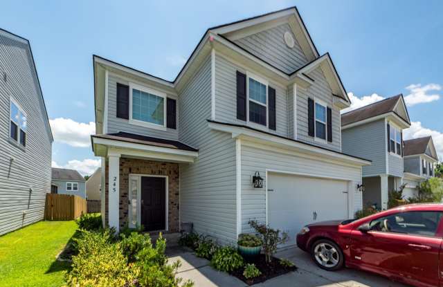 4 Bedroom, 2.5 Bathroom Home in Moss Grove Plantation - Moncks Corner photos photos