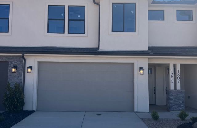 1811 Livy Lane - 1811 Livy Lane, Washington, UT 84780