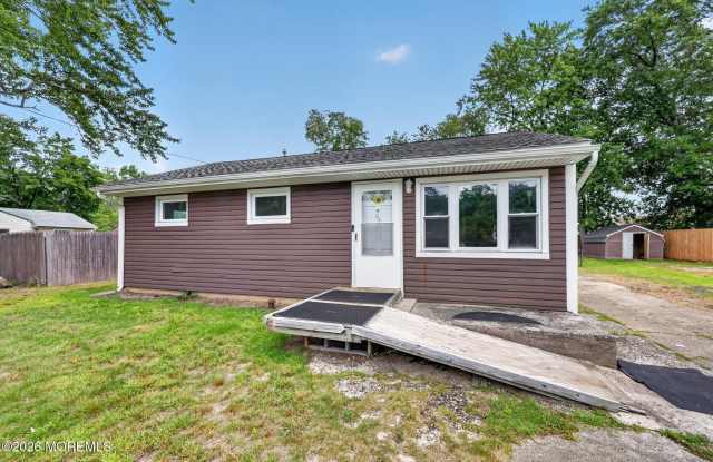 33 Stagecoach Road Gallery 1