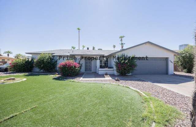 1341 East Garnet Circle Gallery 2