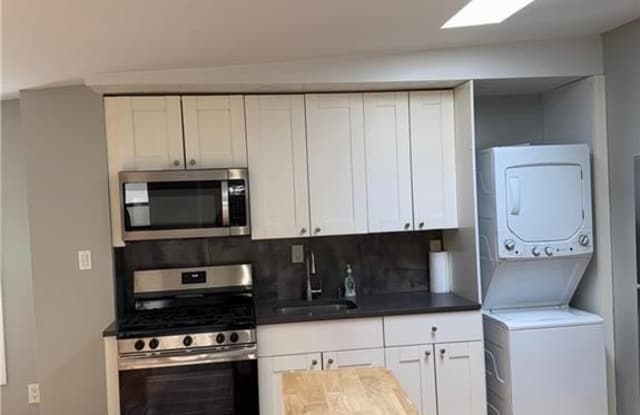 2414 Snyder Avenue photos photos