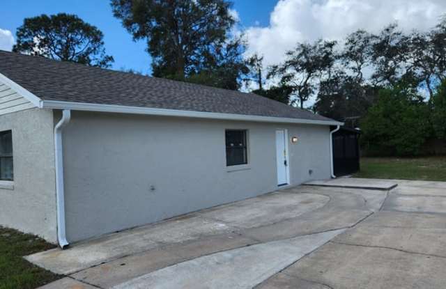1492 Providence Boulevard Gallery 2