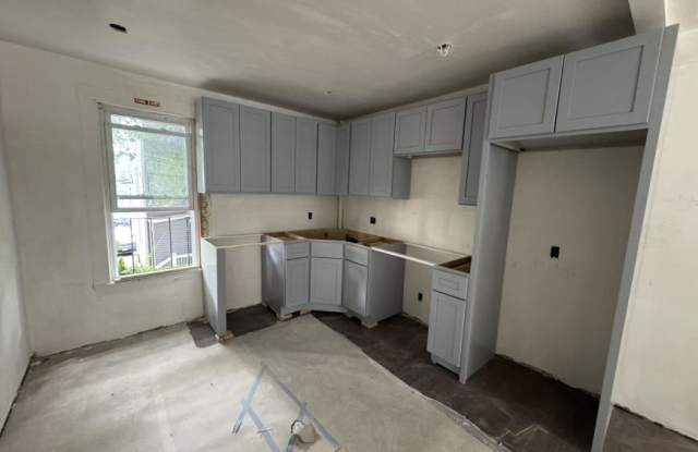 10 Hunting St. photos photos