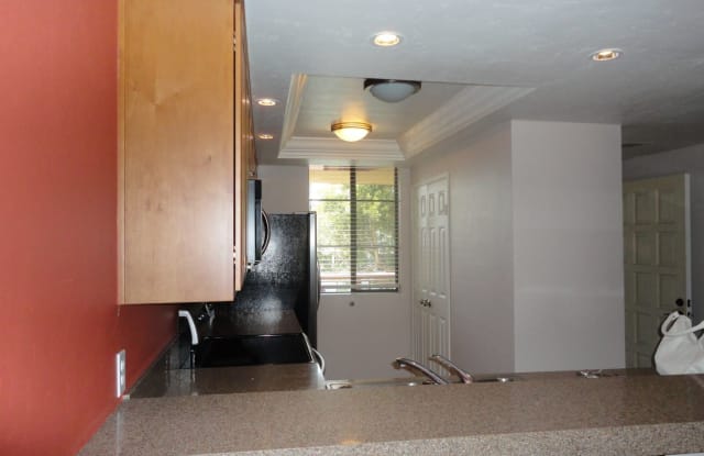 3130 Avenida de Portugal Unit #202 - 3130 Avenida De Portugal, San Diego, CA 92106