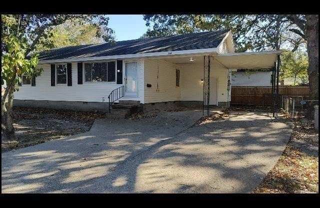 204 Dobbs Street photos photos
