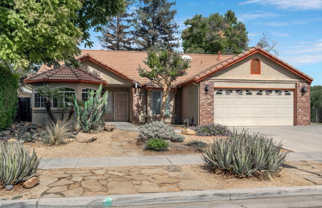 3558 West Escalon Avenue Gallery 2