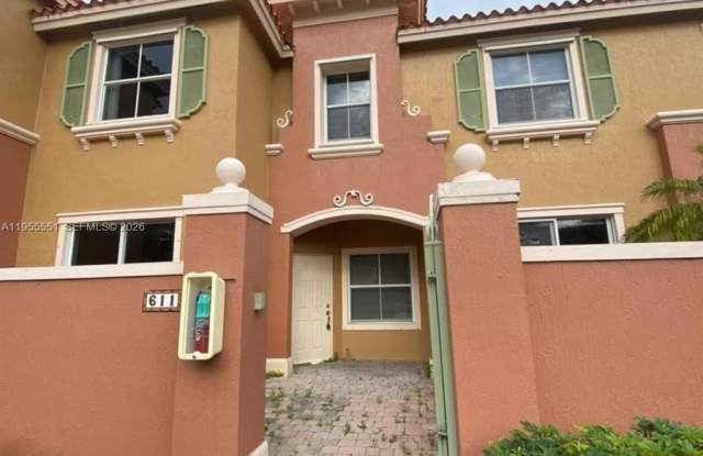 611 SW 107th Ave photos photos