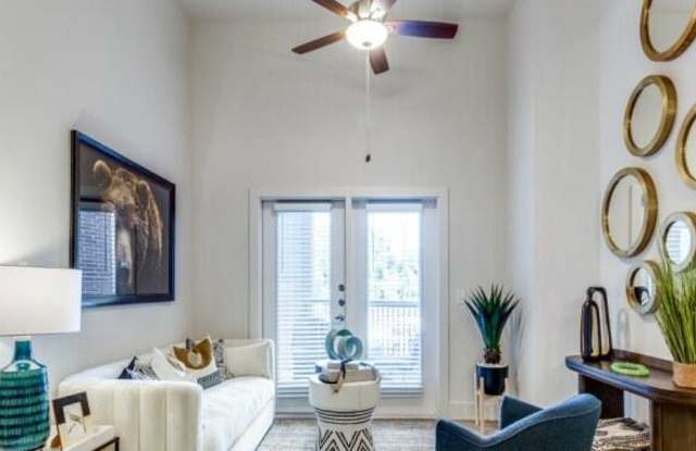 4782 Military Dr W Gallery 2
