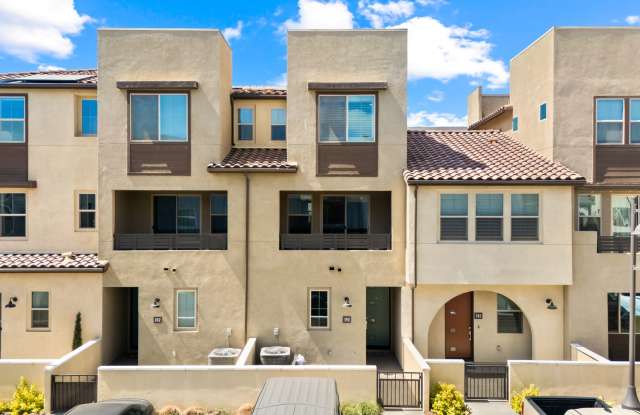 Modern 2BR Rancho Mission Viejo Townhouse with Private Patio photos photos