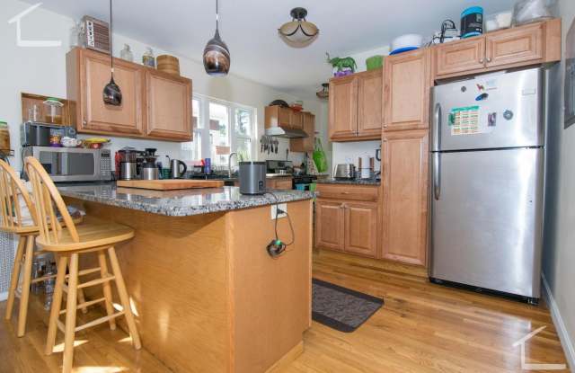 Nicely renovated 4 bed in a prime location in Watertown. photos photos
