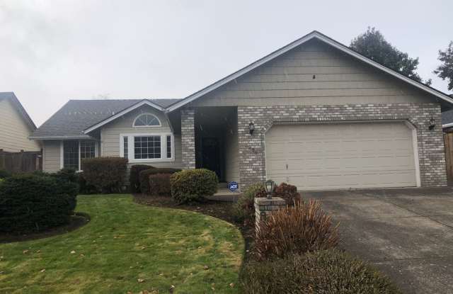 Beautiful 3 bedroom 2 bathroom house in great neighborhood! - 3970 Shenstone Drive, Lane County, OR 97404