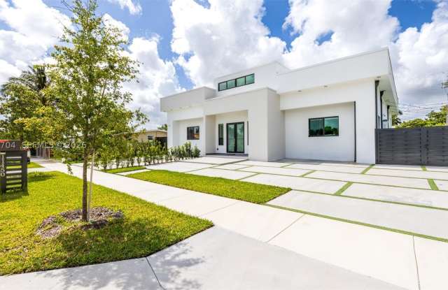 11450 SW 59th Ter Gallery 2
