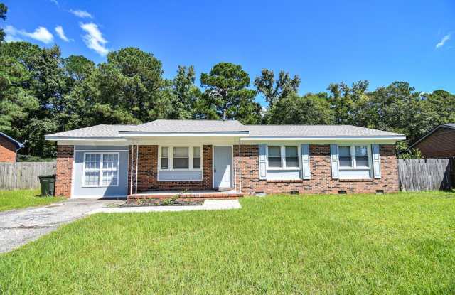 3 Bedroom 1.5 Bathroom- Pets Okay photos photos