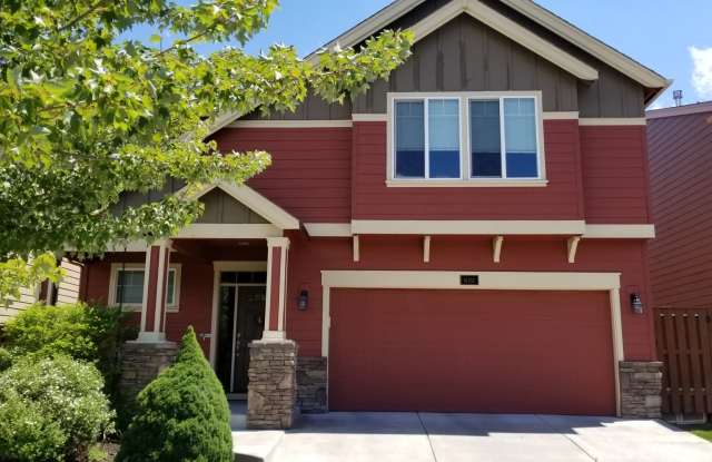 VIDEOTOUR: Stunning Home with Lots of Space and Quality Finishings! PETS WELCOME photos photos