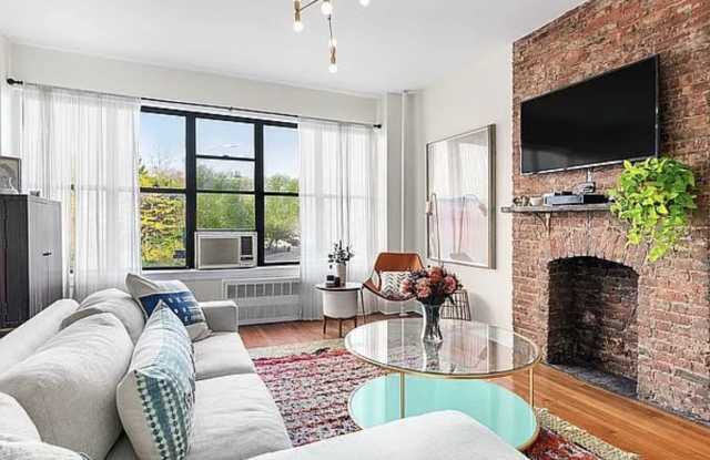 916 Union St Apt 2A photos photos