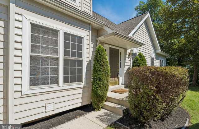 25634 CREEK RUN Terrace Gallery 3