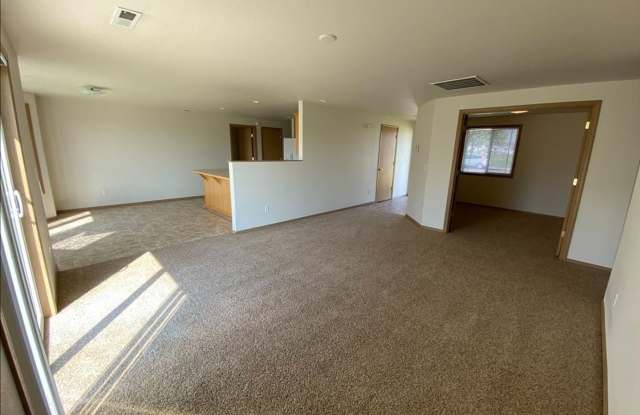 4212 John Deere Ln Gallery 3
