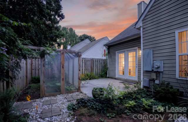 9020 Roseton Lane Gallery 2