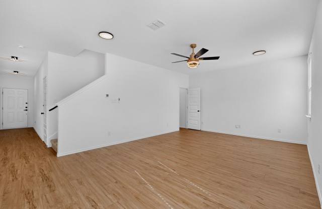 5306 LISA PT Gallery 4