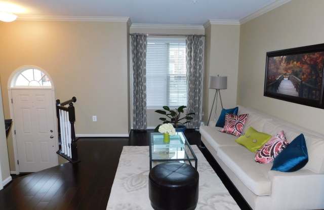 13515 Tivoli Lake Blvd Gallery 2