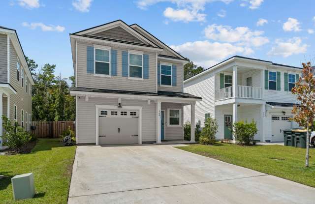 Bright & Modern Living – Beautiful 3BR Home in Savannah Gallery 3