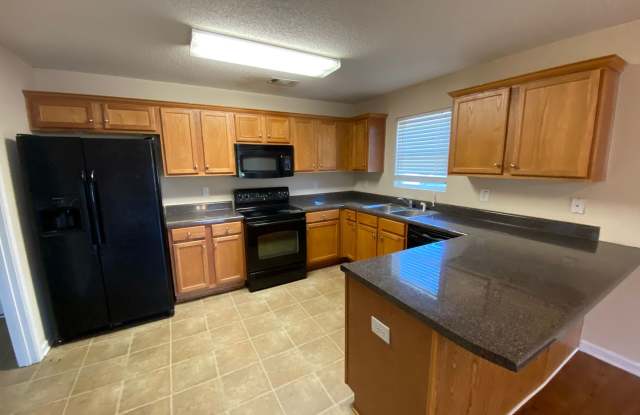 PRE-LEASING FOR AUGUST 6TH 2027! Gallery 3