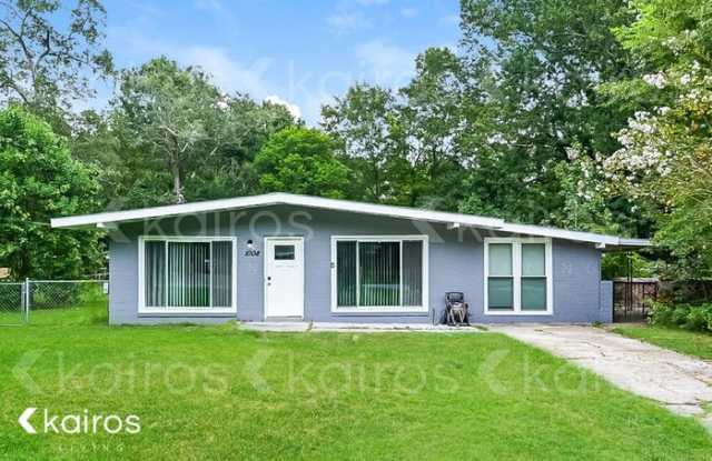 1008 Woodburn Drive photos photos