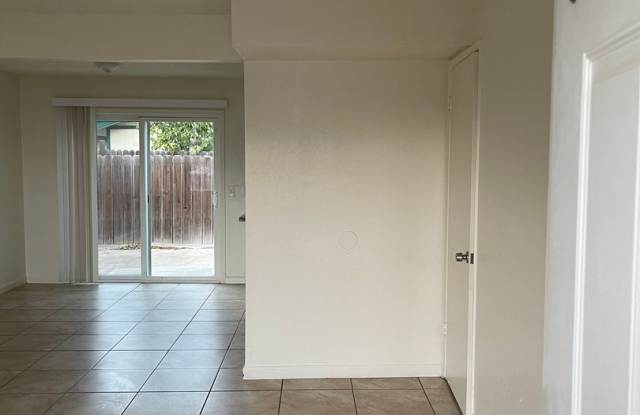 2-Bedroom, 1.5-Bathroom Townhouse for Rent – $500 off 1st Month Rent photos photos