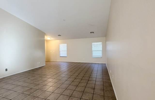 573 S 167th Dr Gallery 3