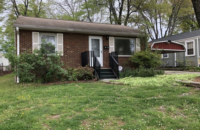 2010 Pine Bluff Street - 2010 Pine Bluff Street, Greensboro, NC 27403