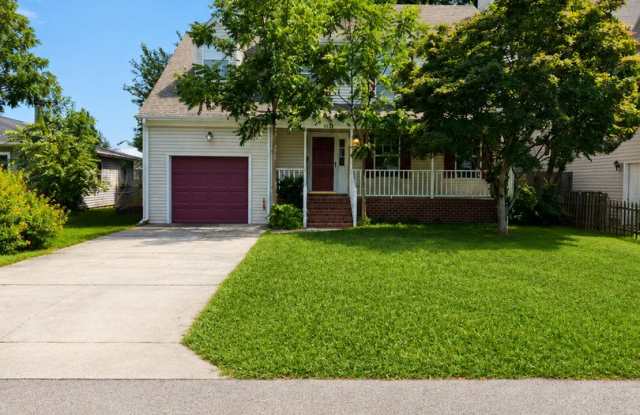 Spacious 4-Bedroom Single-Family Home Near Naval Station Norfolk photos photos